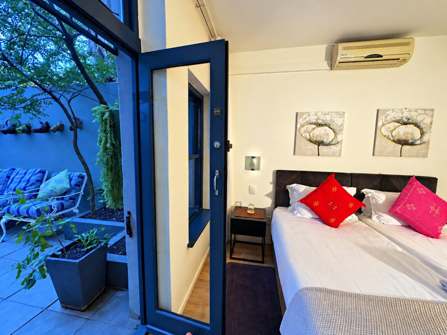 Standard Garden Twin Room Angel 1